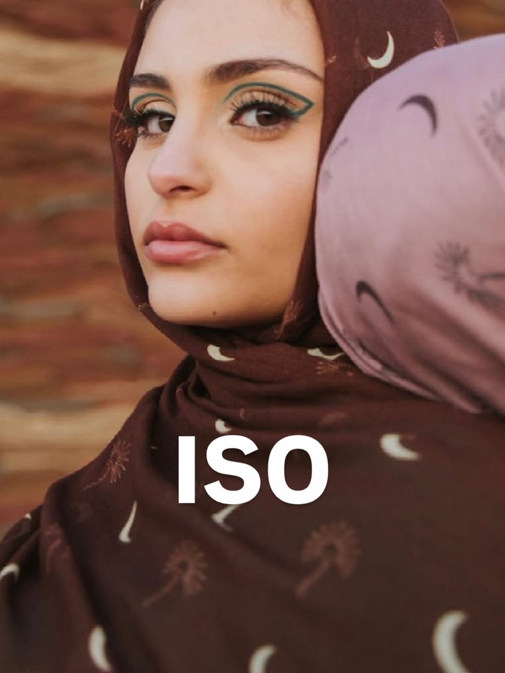 Chocolate Crescent Palm Vela Hijab
